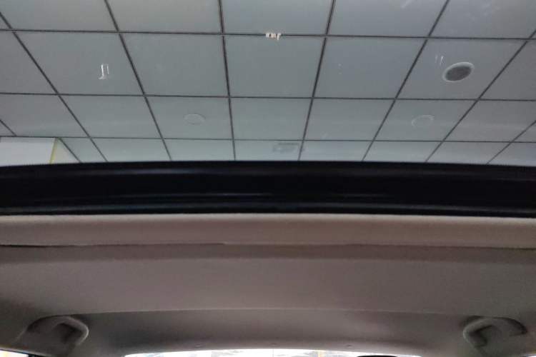 Used Nissan Lannia 2016 1.6L CVT Smart Cool Edition Headliner