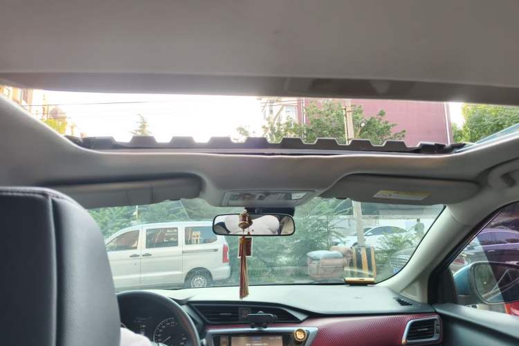 Used Nissan Lannia 2016 1.6L CVT High-Energy Version Headliner