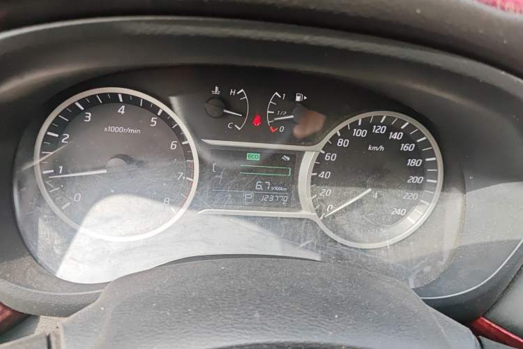 Used Nissan Lannia 2016 1.6L CVT Cool Edition Instrument Cluster