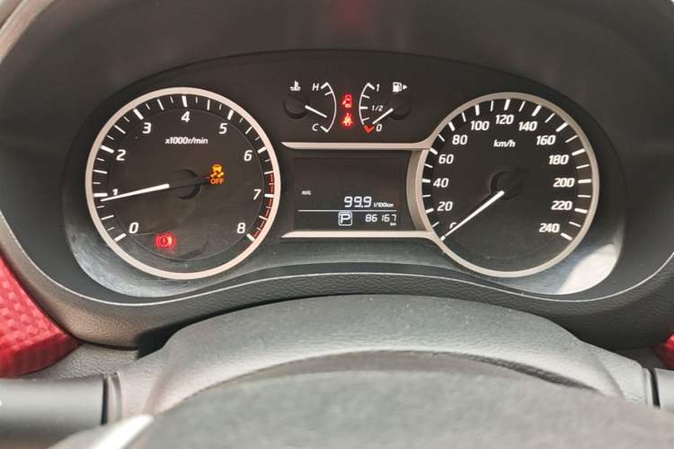 Used Nissan Lannia 2016 1.6L CVT Smart Cool Edition Instrument Cluster