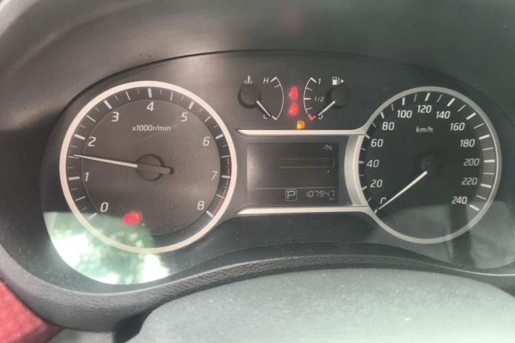 Used Nissan Lannia 2016 1.6L CVT Smart Cool Edition Instrument Cluster