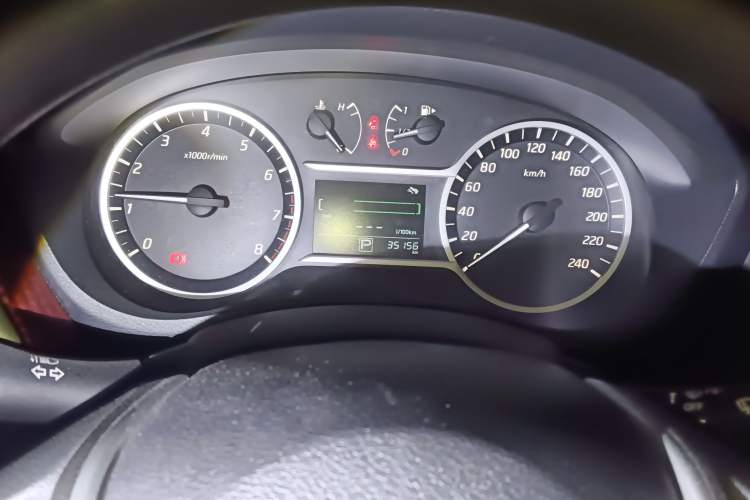 Used Nissan Lannia 2016 1.6L CVT Cool Edition Instrument Cluster