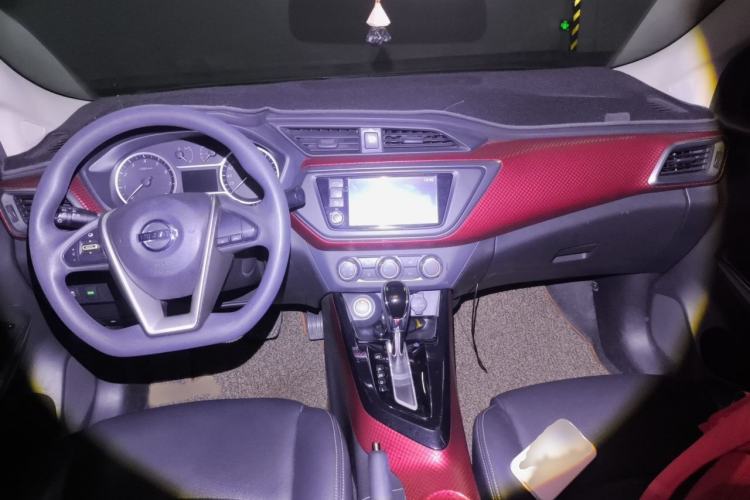 Used Nissan Lannia 2016 1.6L CVT Smart Cool Edition Interior 2