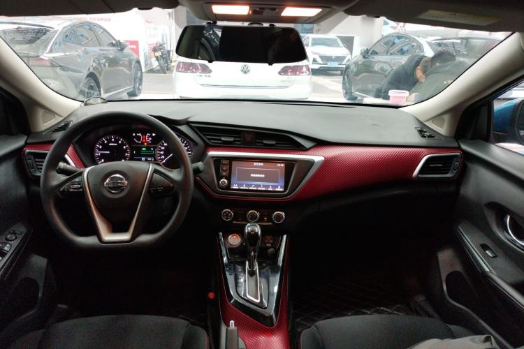 Used Nissan Lannia 2016 1.6L CVT Smart Cool Edition Interior 2