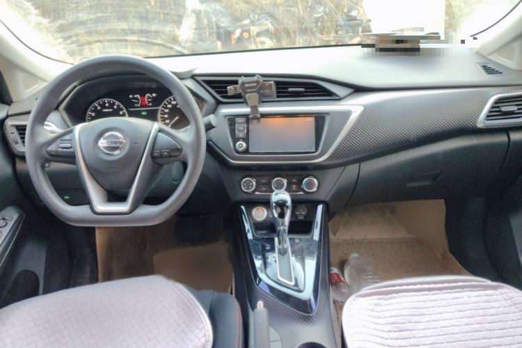 Used Nissan Lannia 2016 1.6L CVT Smart Cool Edition Interior 2
