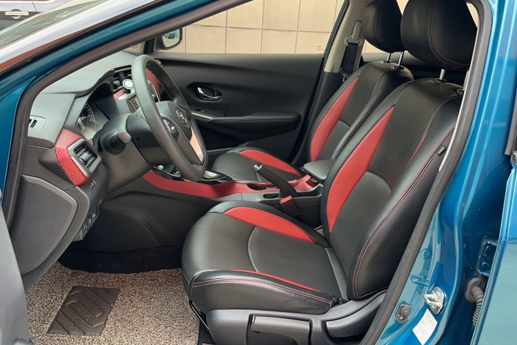 Used Nissan Lannia 2016 1.6L CVT Smart Cool Edition Interior 2
