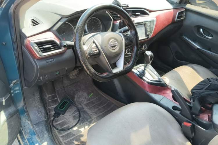Used Nissan Lannia 2016 1.6L CVT Cool Edition Interior 2