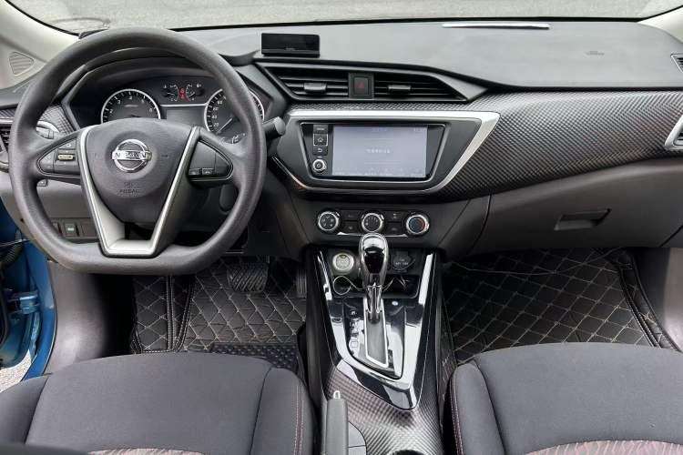 Used Nissan Lannia 2016 1.6L CVT Smart Cool Edition Interior 3