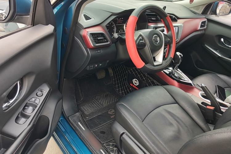 Used Nissan Lannia 2016 1.6L CVT Smart Cool Edition Interior 3