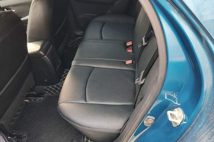 Used Nissan Lannia 2016 1.6L CVT Smart Cool Edition Interior 4