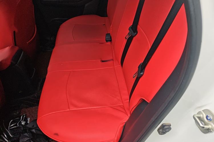 Used Nissan Lannia 2016 1.6L CVT Cool Edition Interior 4