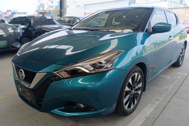 Ojetý Nissan Lannia 2016 1.6L CVT Smart Cool Edition