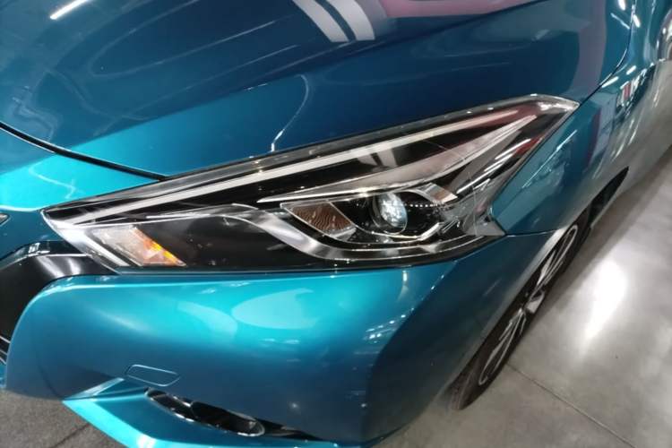 Used Nissan Lannia 2016 1.6L CVT Cool Edition Left Front Headlight