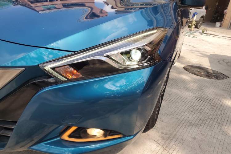 Used Nissan Lannia 2016 1.6L CVT Cool Edition Left Front Headlight