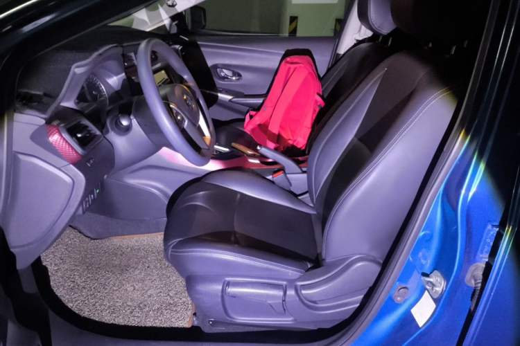 Used Nissan Lannia 2016 1.6L CVT Smart Cool Edition Left Front Seat