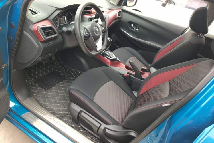 Used Nissan Lannia 2016 1.6L CVT Smart Cool Edition Left Front Seat