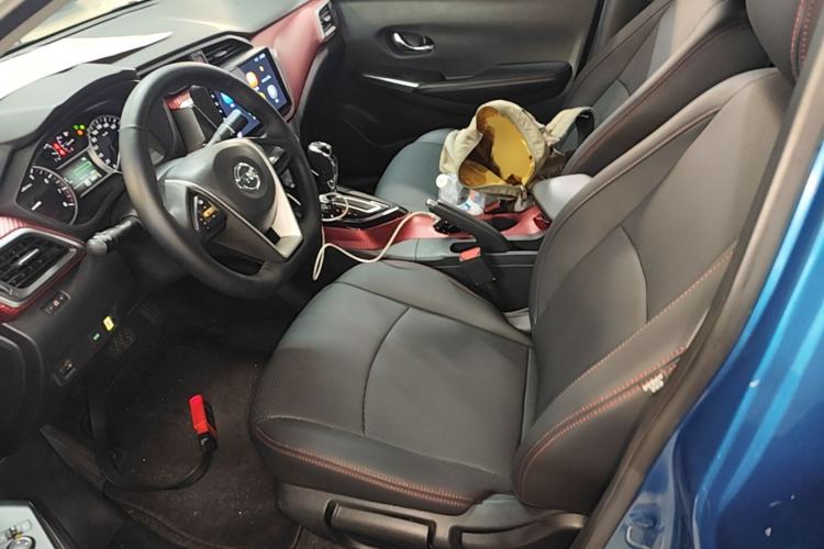 Used Nissan Lannia 2016 1.6L CVT Cool Edition Left Front Seat