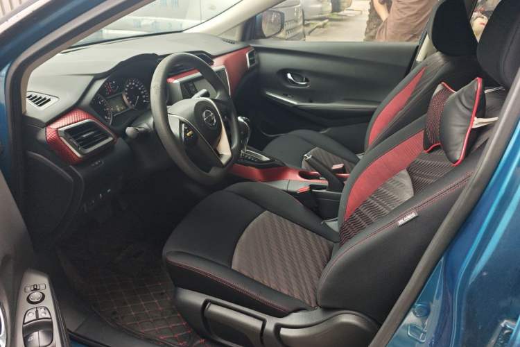 Used Nissan Lannia 2016 1.6L CVT Smart Cool Edition Left Front Seat