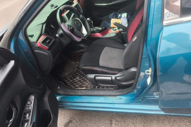 Used Nissan Lannia 2016 1.6L CVT Smart Cool Edition Left Front Seat