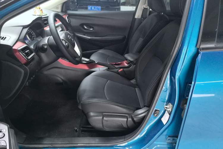 Used Nissan Lannia 2016 1.6L CVT Smart Cool Edition Left Front Seat