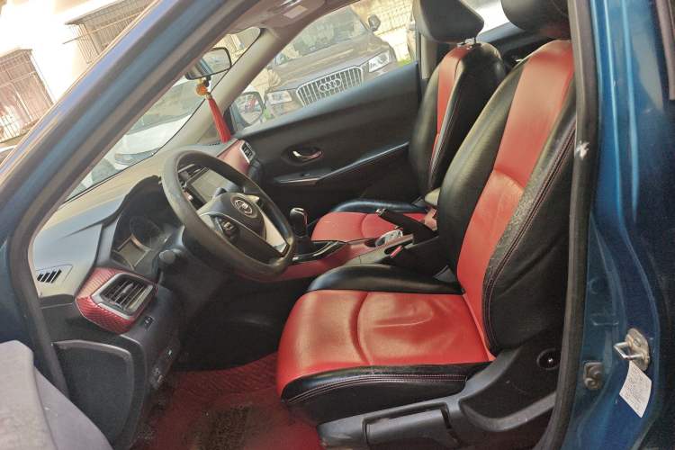 Used Nissan Lannia 2016 1.6L Manual Cool Edition Left Front Seat