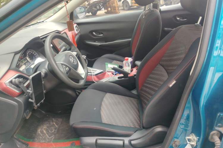 Used Nissan Lannia 2016 1.6L CVT Smart Cool Edition Left Front Seat