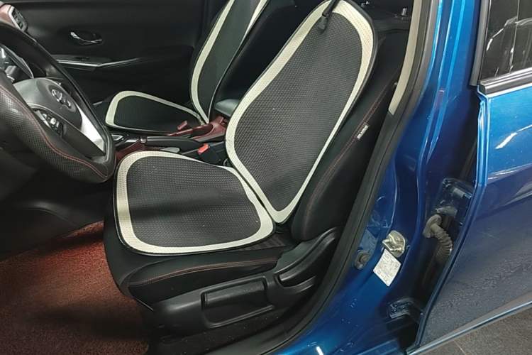 Used Nissan Lannia 2016 1.6L CVT Cool Edition Left Front Seat