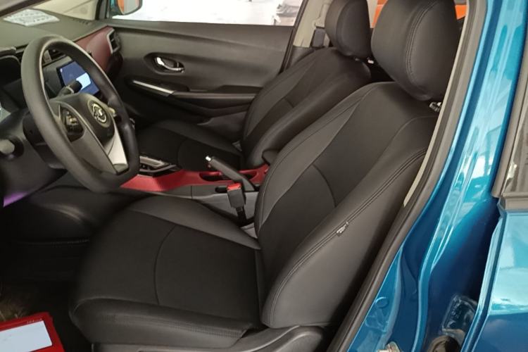 Used Nissan Lannia 2016 1.6L CVT Cool Edition Left Front Seat
