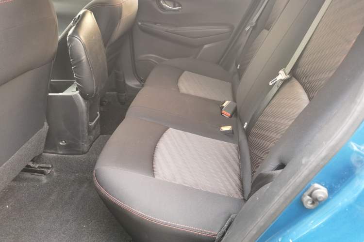 Used Nissan Lannia 2016 1.6L CVT Cool Edition Left Rear Seat