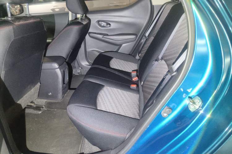 Used Nissan Lannia 2016 1.6L CVT Smart Cool Edition Left Rear Seat
