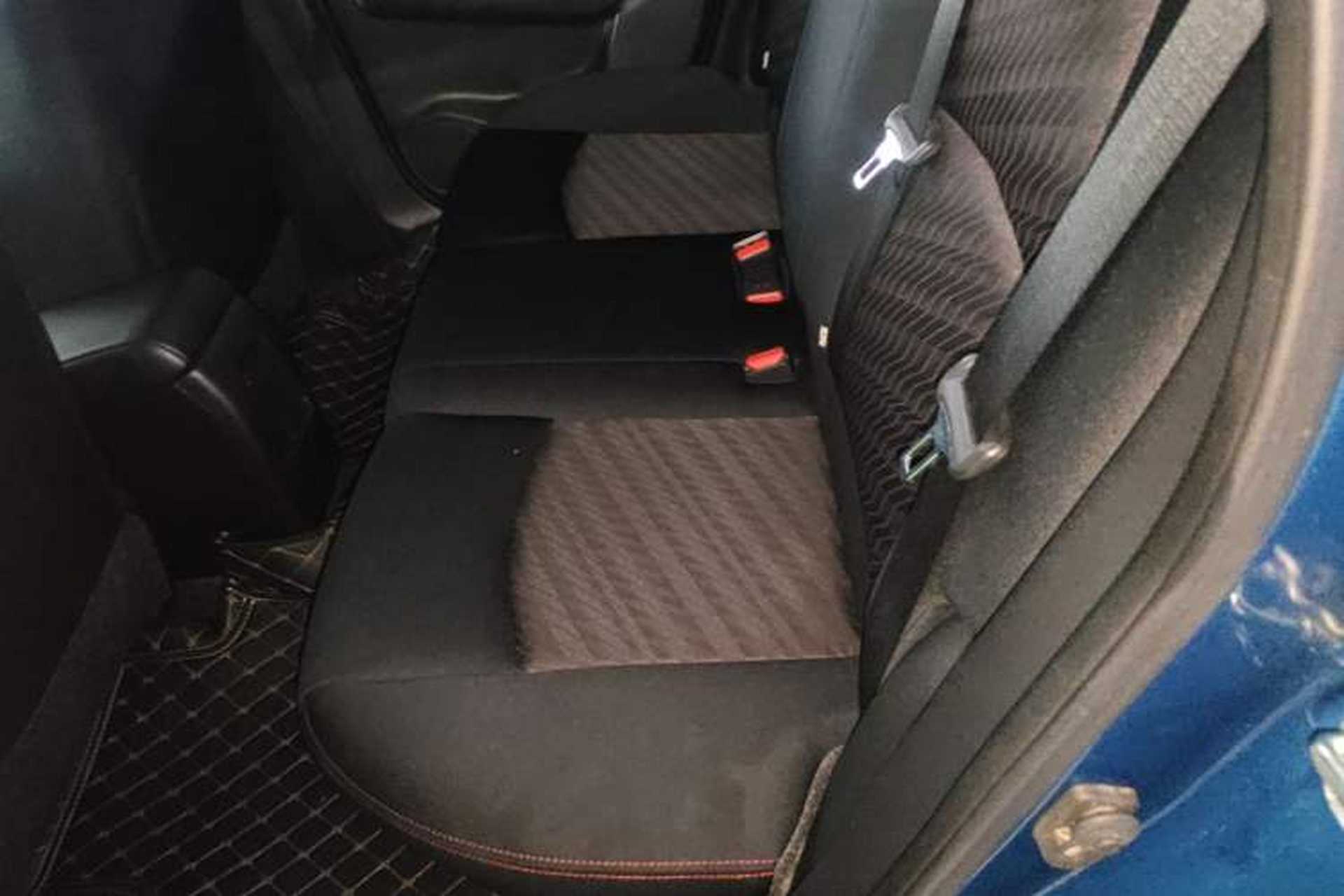 Used Nissan Lannia 2016 1.6L CVT Smart Cool Edition Left Rear Seat