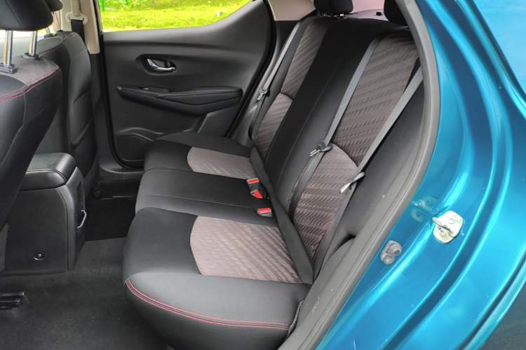 Used Nissan Lannia 2016 1.6L CVT Smart Cool Edition Left Rear Seat