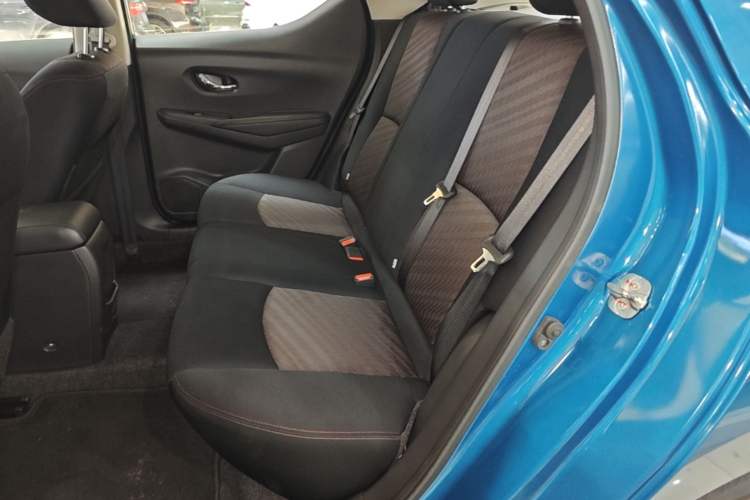 Used Nissan Lannia 2016 1.6L CVT Smart Cool Edition Left Rear Seat