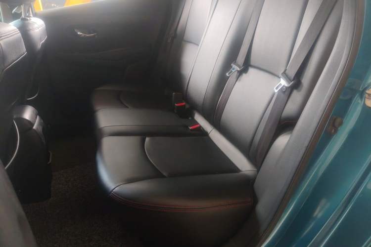 Used Nissan Lannia 2016 1.6L CVT Cool Edition Left Rear Seat