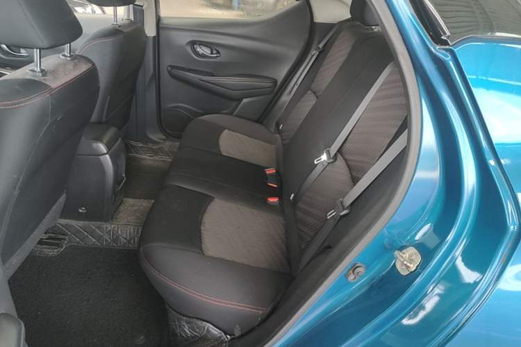 Used Nissan Lannia 2016 1.6L CVT Smart Cool Edition Left Rear Seat