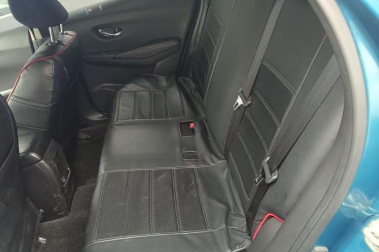 Used Nissan Lannia 2016 1.6L CVT Smart Cool Edition Left Rear Seat