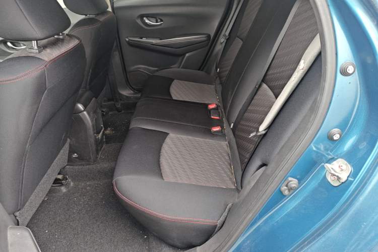 Used Nissan Lannia 2016 1.6L CVT Smart Cool Edition Left Rear Seat