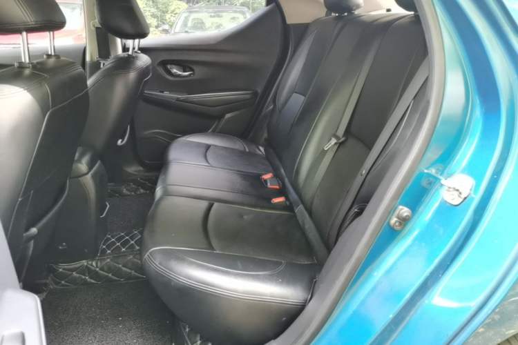 Used Nissan Lannia 2016 1.6L CVT Smart Cool Edition Left Rear Seat