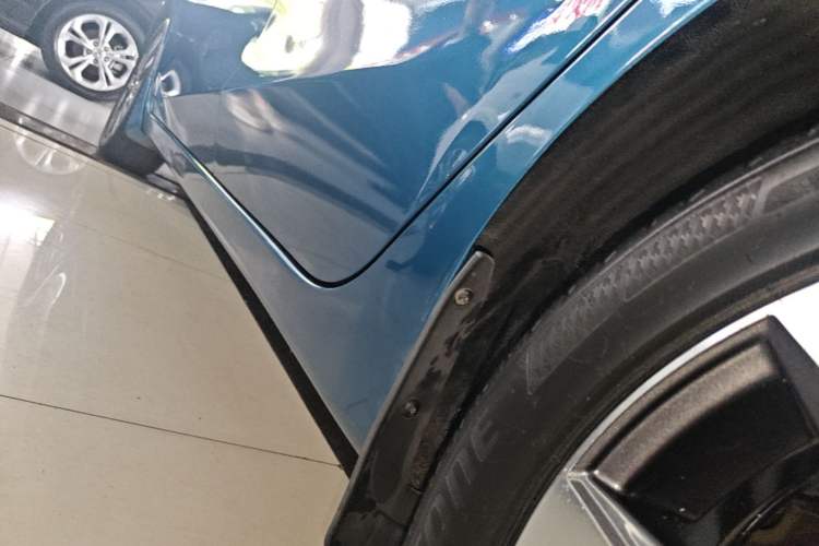 Used Nissan Lannia 2016 1.6L CVT Smart Cool Edition Left Side Sill
