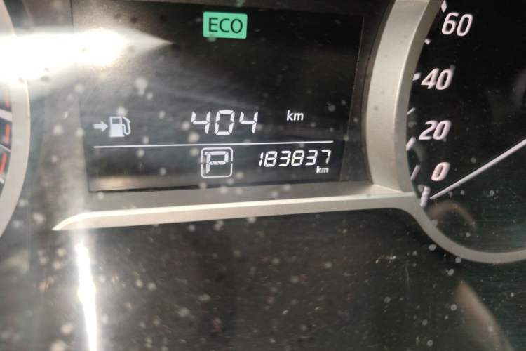 Used Nissan Lannia 2016 1.6L CVT Cool Edition Odometer Close Up