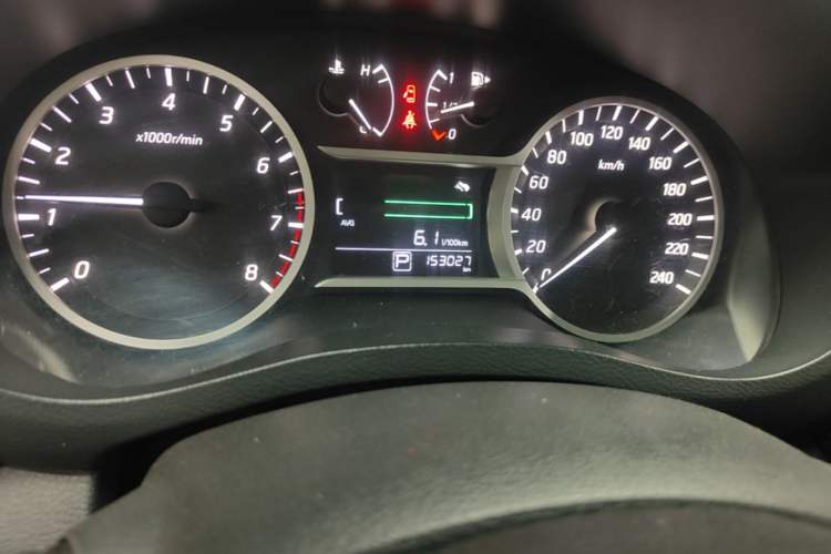 Used Nissan Lannia 2016 1.6L CVT Smart Cool Edition Odometer Close Up