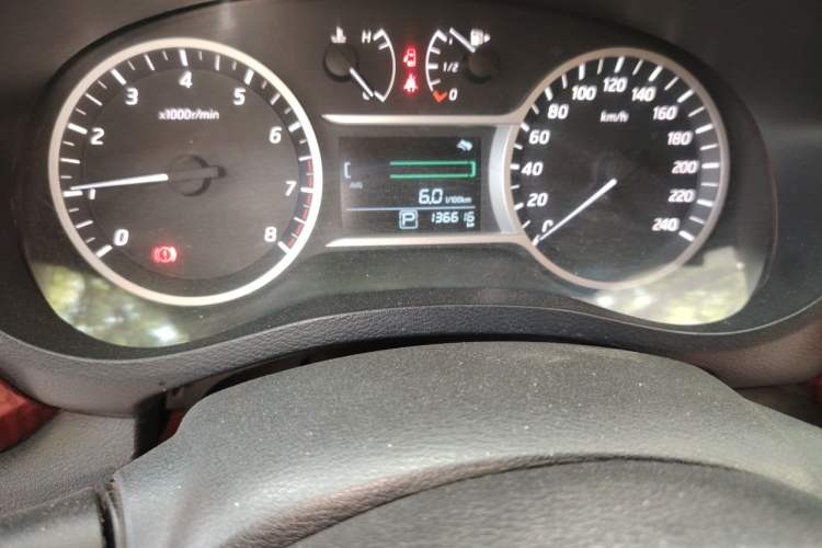 Used Nissan Lannia 2016 1.6L CVT Cool Edition Odometer Close Up