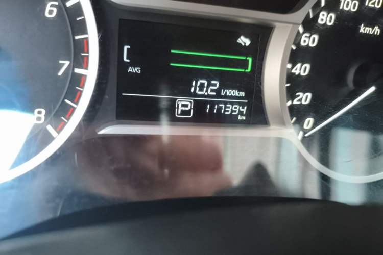 Used Nissan Lannia 2016 1.6L CVT Cool Edition Odometer Close Up