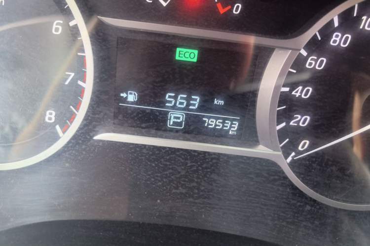 Used Nissan Lannia 2016 1.6L CVT Smart Cool Edition Odometer Close Up