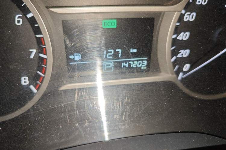 Used Nissan Lannia 2016 1.6L CVT Cool Edition Odometer Close Up