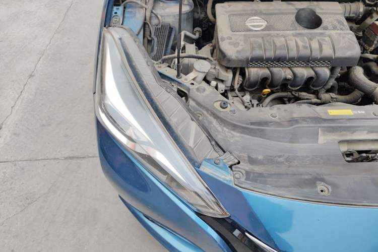 Used Nissan Lannia 2016 1.6L CVT Cool Edition Right Front Headlight