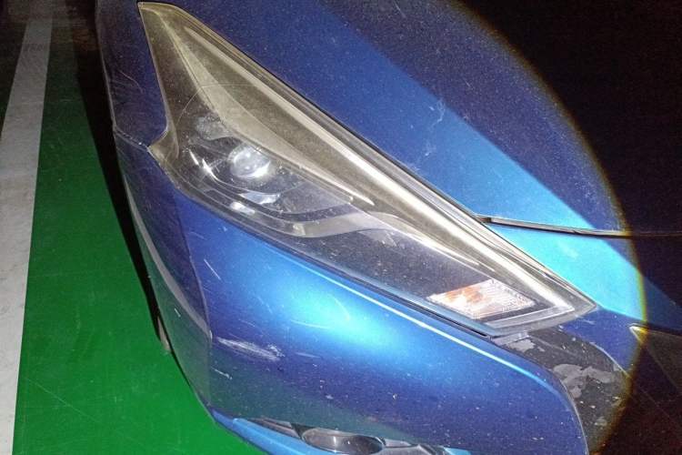 Used Nissan Lannia 2016 1.6L CVT Smart Cool Edition Right Front Headlight