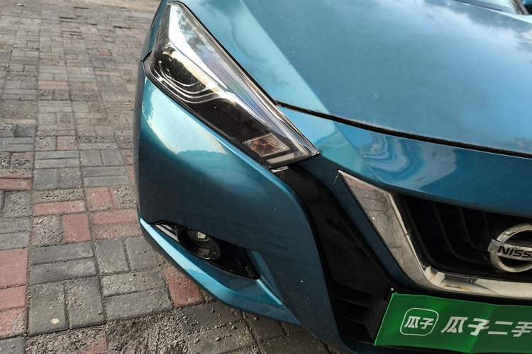 Used Nissan Lannia 2016 1.6L CVT Smart Cool Edition Right Front Headlight