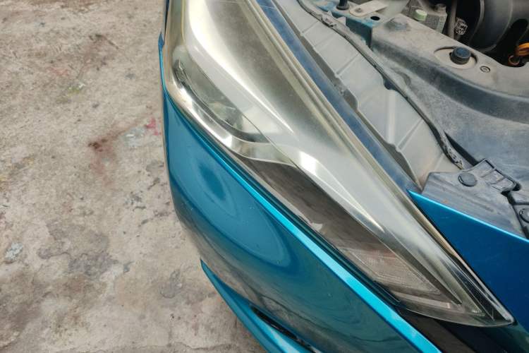 Used Nissan Lannia 2016 1.6L CVT Smart Cool Edition Right Front Headlight