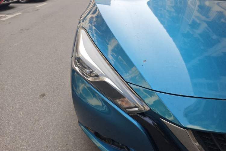 Used Nissan Lannia 2016 1.6L Manual Cool Edition Right Front Headlight